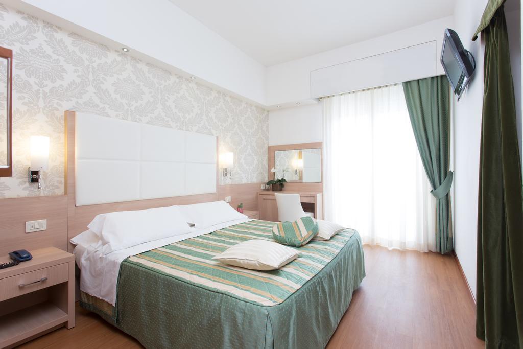 Michelangelo Cesenatico Hotel Exterior photo